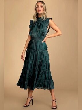 NWOT Lulus Take A Glance Emerald Tiered Midi Dress